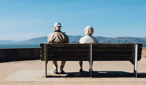 le cbd, une solution naturelle pour les seniors ?